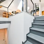 The Nest - Downtown Loft